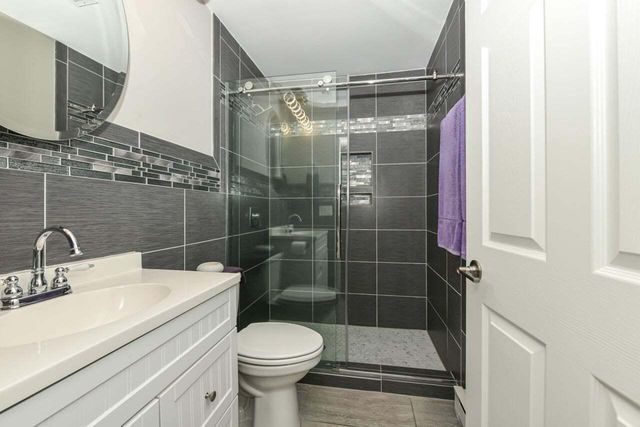 6464 S Whitnall Edge ROAD #203, Franklin, WI 53132