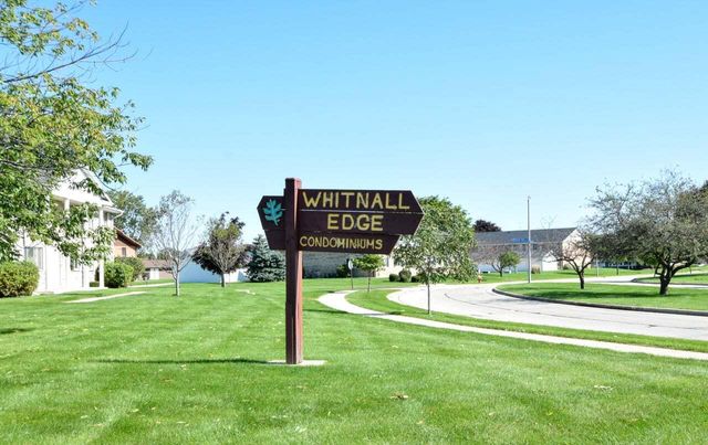6464 S Whitnall Edge ROAD #203, Franklin, WI 53132