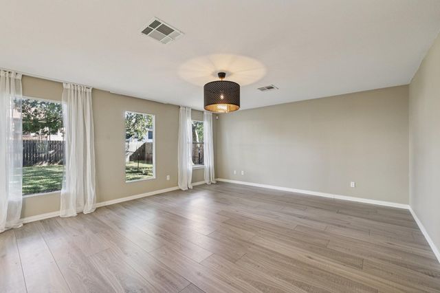 309 Pheasant RDG, Round Rock, TX 78665