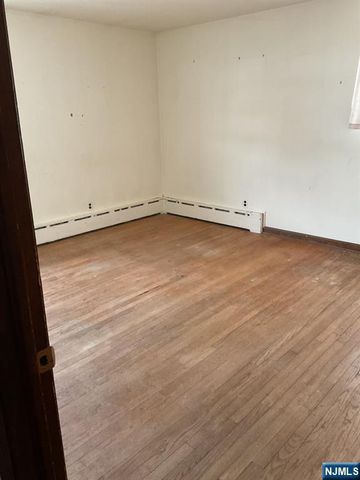 45 River Boulevard, Little Falls, NJ 07424