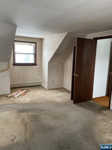 45 River Boulevard, Little Falls, NJ 07424