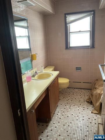 45 River Boulevard, Little Falls, NJ 07424