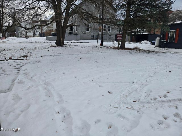 20 Elm Street, Hoosick Falls, NY 12090