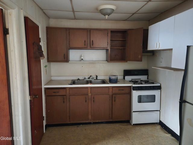 20 Elm Street, Hoosick Falls, NY 12090