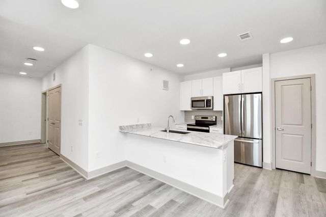 2020 Grandway Drive 11203, Katy, TX 77449