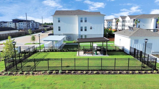 2020 Grandway Drive 11203, Katy, TX 77449