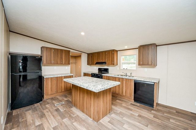 14368 Forest Circle, Montgomery, TX 77356