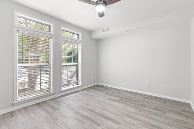 1318 GARDEN WALL CIR, Reston, VA 20194