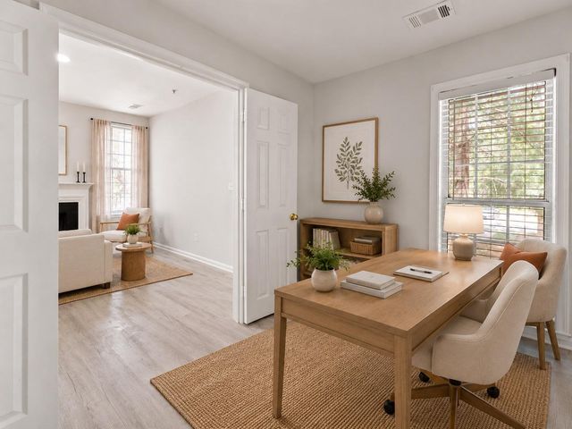1318 GARDEN WALL CIR, Reston, VA 20194