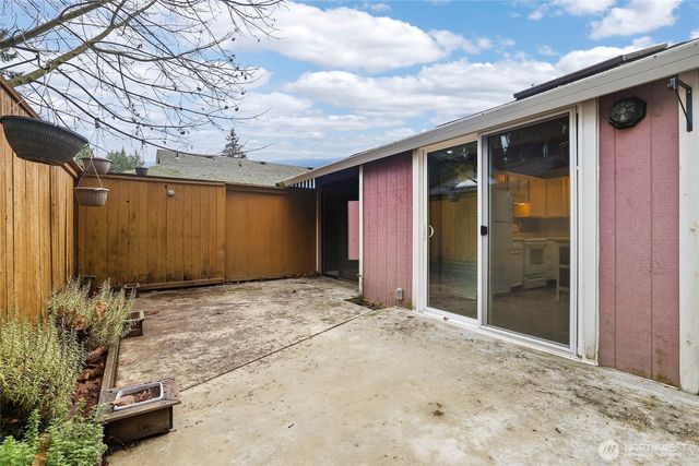 591 Malibu Drive SE, Lacey, WA 98503