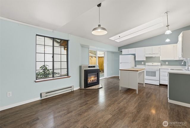 591 Malibu Drive SE, Lacey, WA 98503