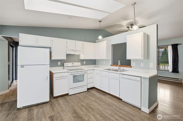 591 Malibu Drive SE, Lacey, WA 98503