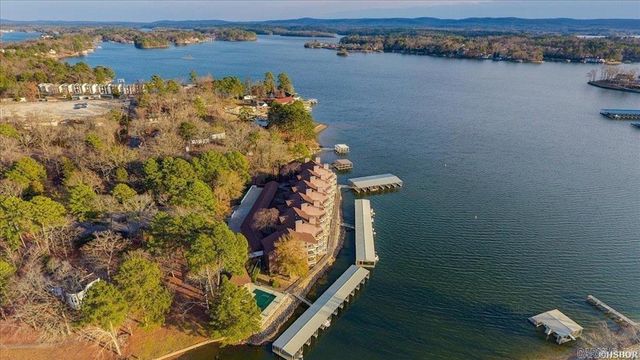 142 Lake Hamilton Dr Apt 204, Hot Springs, AR 71913