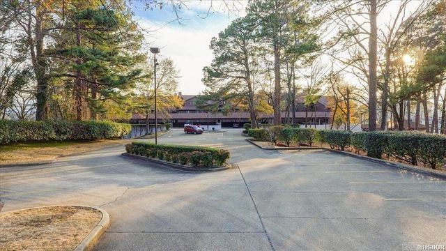 142 Lake Hamilton Dr Apt 204, Hot Springs, AR 71913