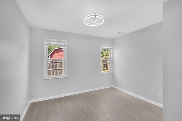 10800 LIVINGSTON RD, Fort Washington, MD 20744