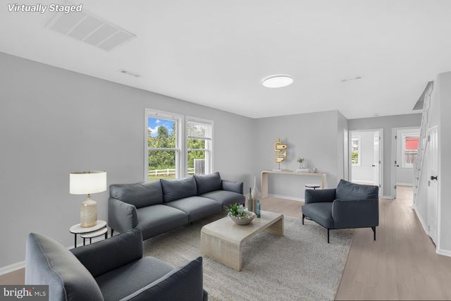 10800 LIVINGSTON RD, Fort Washington, MD 20744