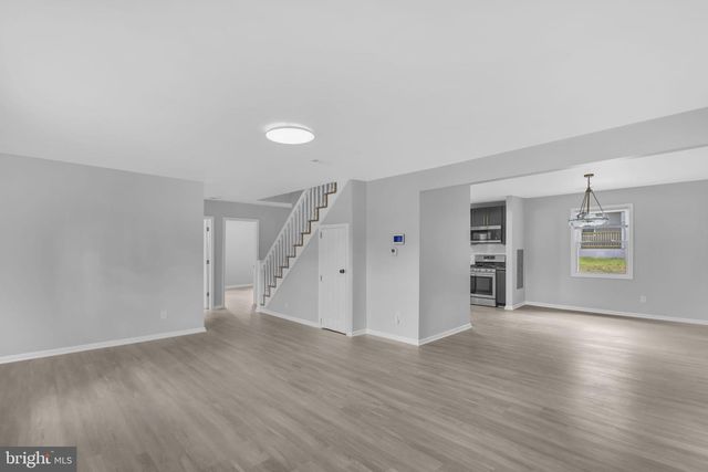 10800 LIVINGSTON RD, Fort Washington, MD 20744