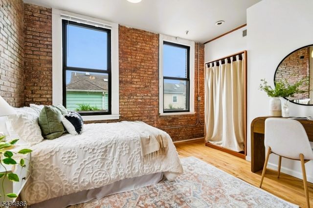 54 McWhorter St 207, Newark City, NJ 07105