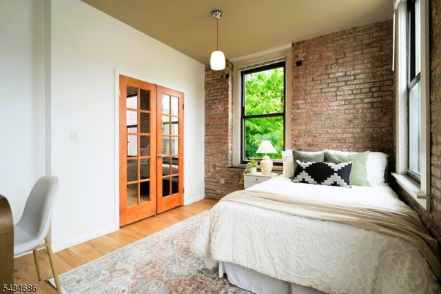 54 McWhorter St 207, Newark City, NJ 07105