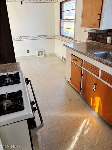 351 Clarmont Road, Willowick, OH 44095