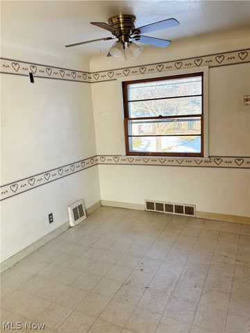 351 Clarmont Road, Willowick, OH 44095