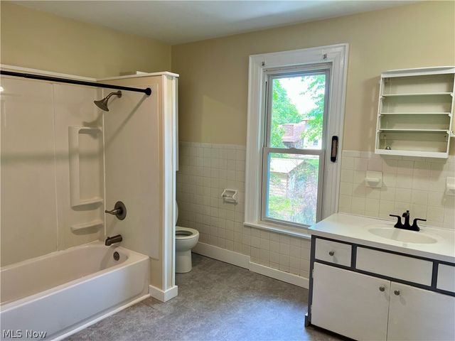 1303 25th Street, Parkersburg, WV 26101