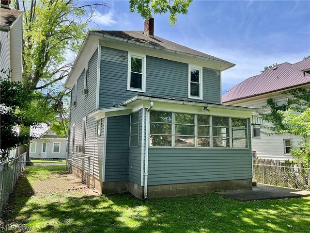 1303 25th Street, Parkersburg, WV 26101