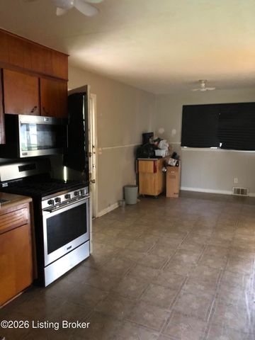 1736 Rodney St, Radcliff, KY 40160