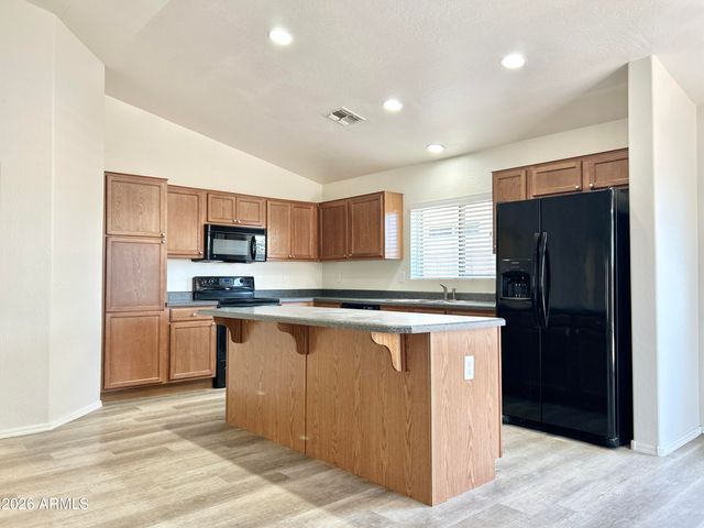 38564 N La Grange Lane, San Tan Valley, AZ 85140