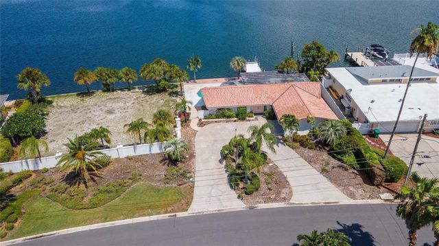 DOLPHIN BOULEVARD S, St Petersburg, FL 33707