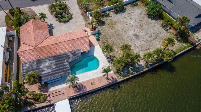 DOLPHIN BOULEVARD S, St Petersburg, FL 33707
