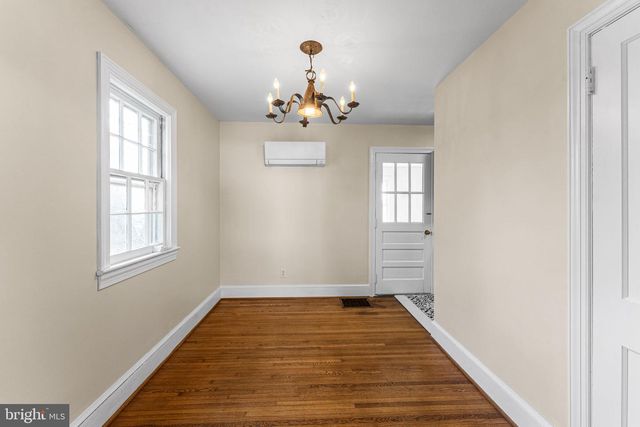 808 DAINGERFIELD ST, Tappahannock, VA 22560