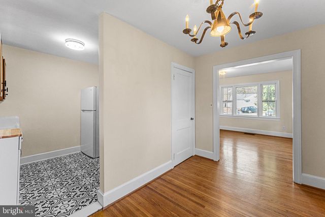 808 DAINGERFIELD ST, Tappahannock, VA 22560