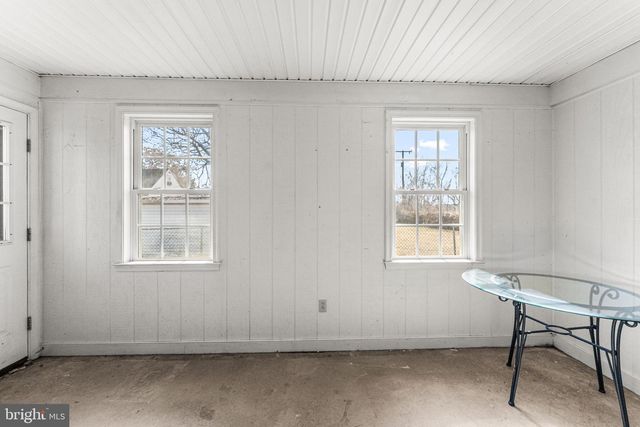 808 DAINGERFIELD ST, Tappahannock, VA 22560