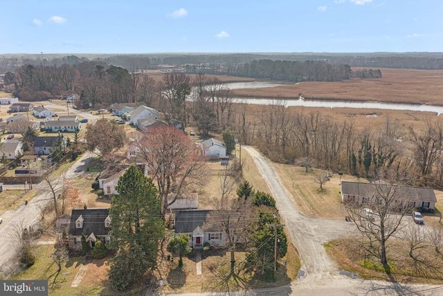 808 DAINGERFIELD ST, Tappahannock, VA 22560