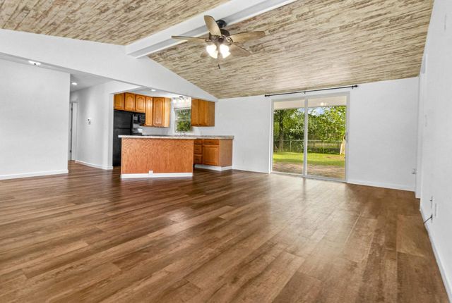 6207 245th AVENUE, Salem, WI 53168