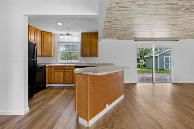 6207 245th AVENUE, Salem, WI 53168