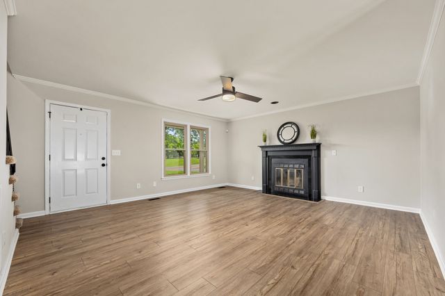 1643 Windy Meadow Dr, Christiana, TN 37037