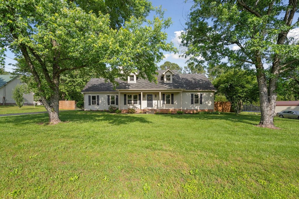 1643 Windy Meadow Dr, Christiana, TN 37037