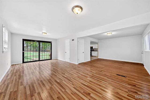 3450 Wright Avenue, St Louis, MO 63074