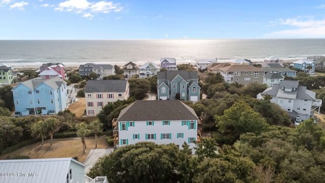 101 Shipwreck Lane E, Emerald Isle, NC 28594