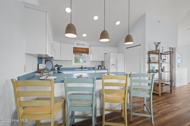 101 Shipwreck Lane E, Emerald Isle, NC 28594