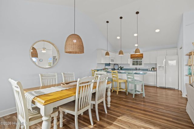 101 Shipwreck Lane E, Emerald Isle, NC 28594