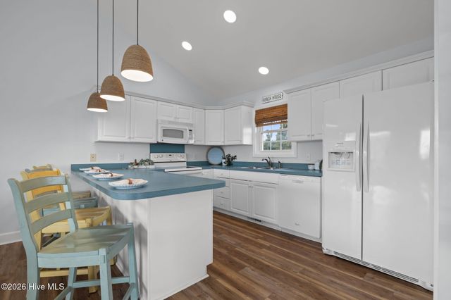 101 Shipwreck Lane E, Emerald Isle, NC 28594