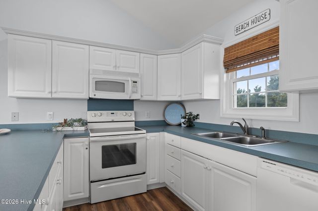 101 Shipwreck Lane E, Emerald Isle, NC 28594