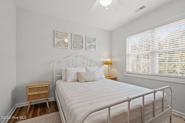 101 Shipwreck Lane E, Emerald Isle, NC 28594