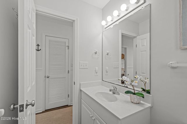 101 Shipwreck Lane E, Emerald Isle, NC 28594