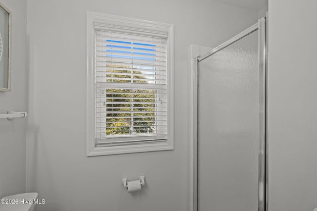 101 Shipwreck Lane E, Emerald Isle, NC 28594