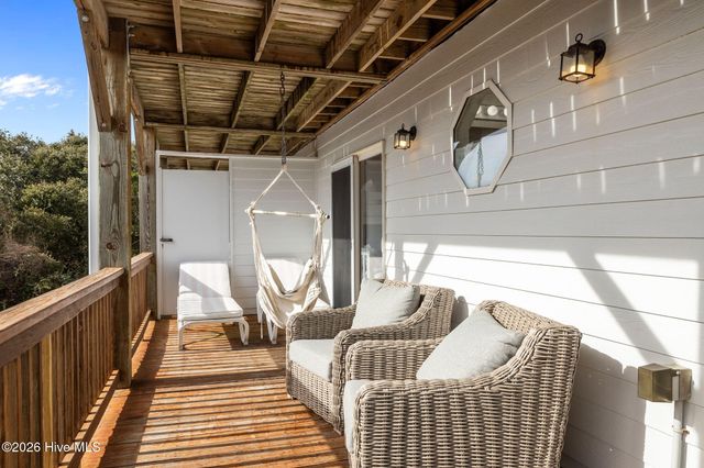 101 Shipwreck Lane E, Emerald Isle, NC 28594