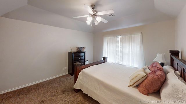 3208 Stone Creek Drive, Ardmore, OK 73401